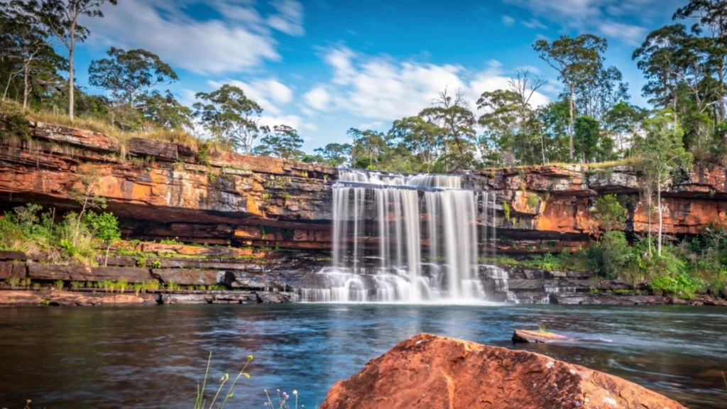 Cachoeira na serra do cipo